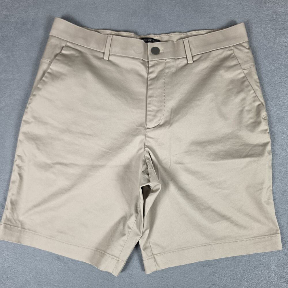Banana Republic Aiden Men's Khaki Chino Shorts Size 34 Casual Flat Front